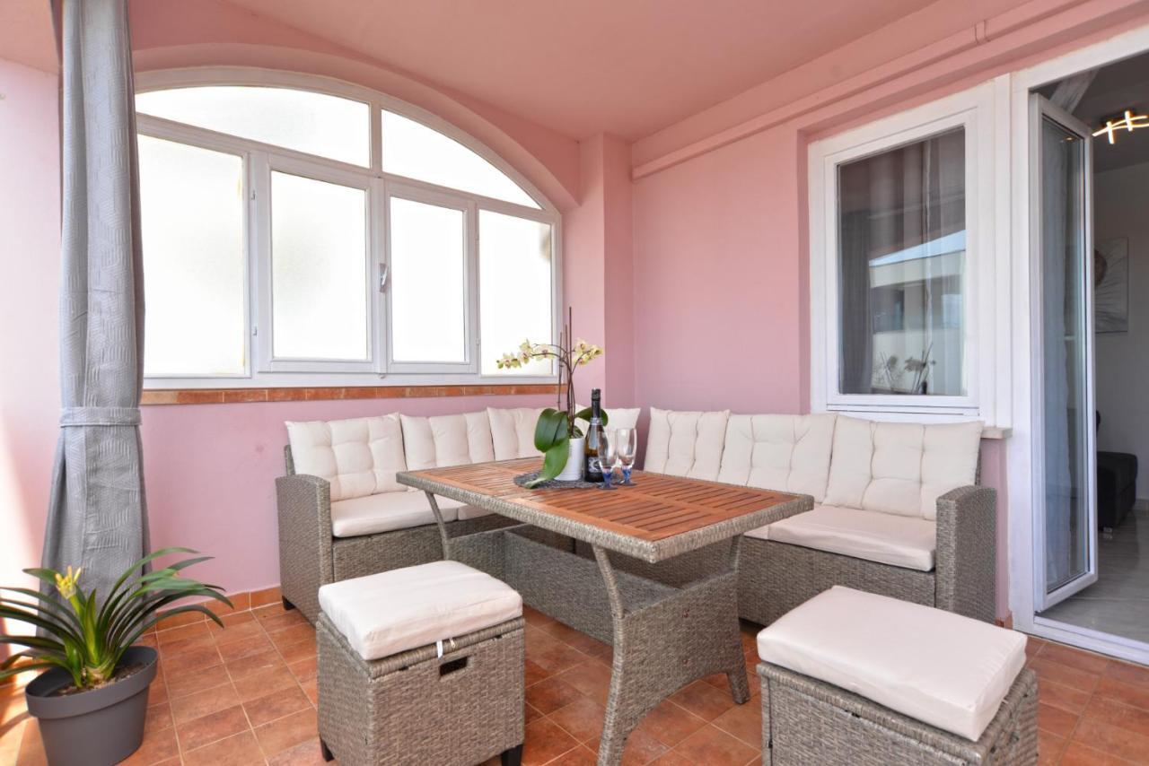 Apartments Violete 742 Pula Extérieur photo